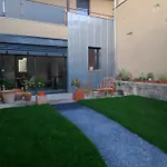 Le Logis Des Abeilles Lapenne