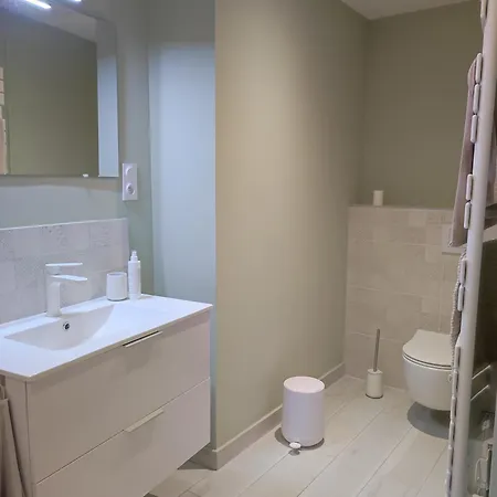 Le Logis Des Abeilles * Lapenne