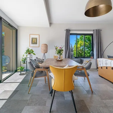 Le Logis Des Abeilles 度假居 *